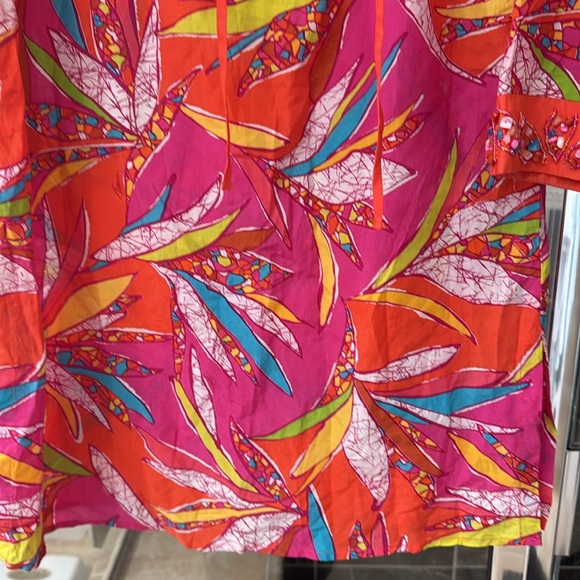 Trina Turk swim coverup, size M, like new condition, worn once. - Picture 3 of 5